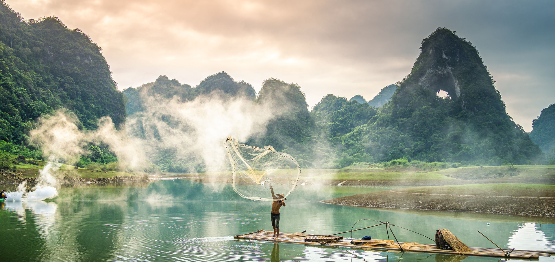 Nui Thung Mountains, Vietnam